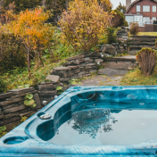 2. Holliday Pool Services